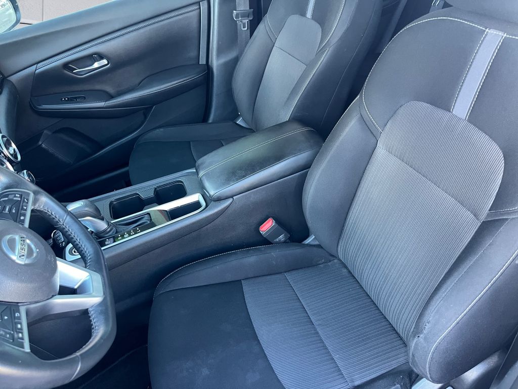 2022 Nissan Sentra SV photo 8