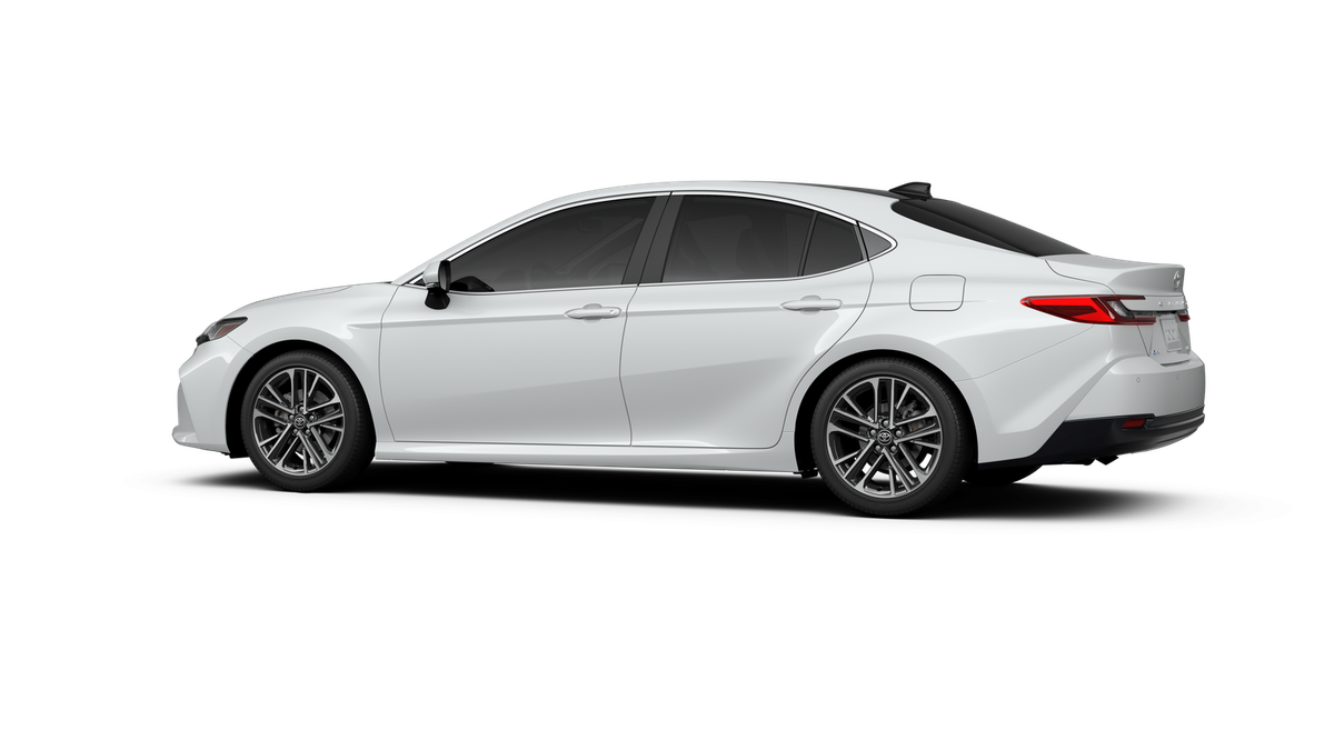 2025 Toyota Camry XLE photo 37