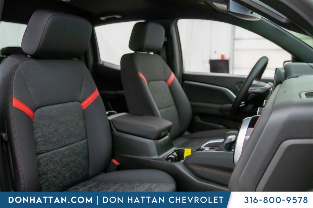 2025 Chevrolet Colorado Z71 photo 19