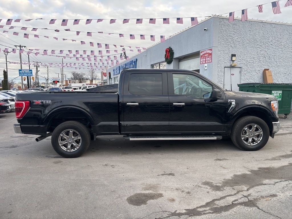 Used 2022 Black Ford XLT image 35