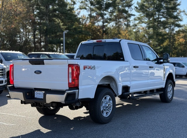2026 Ford F-350 XLT photo 4