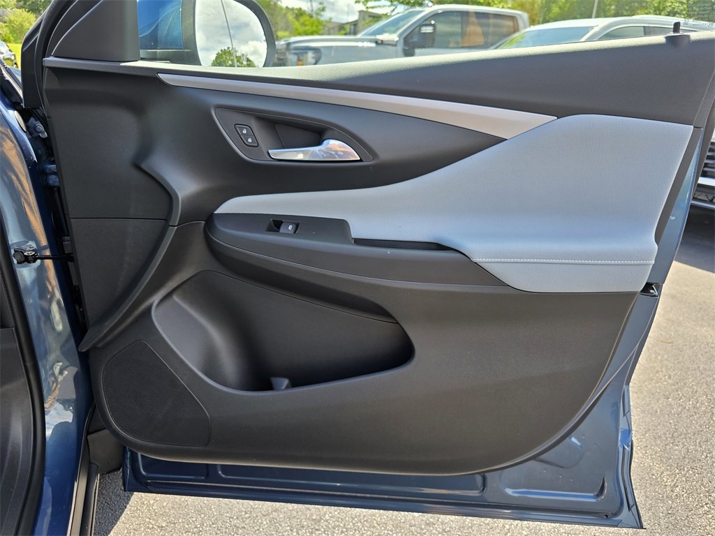 2025 Buick Envista Preferred photo 25
