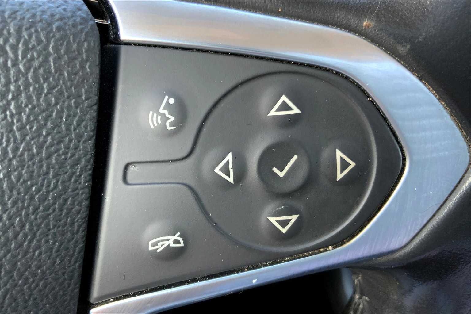 2020 Chevrolet Traverse Cloth photo 21