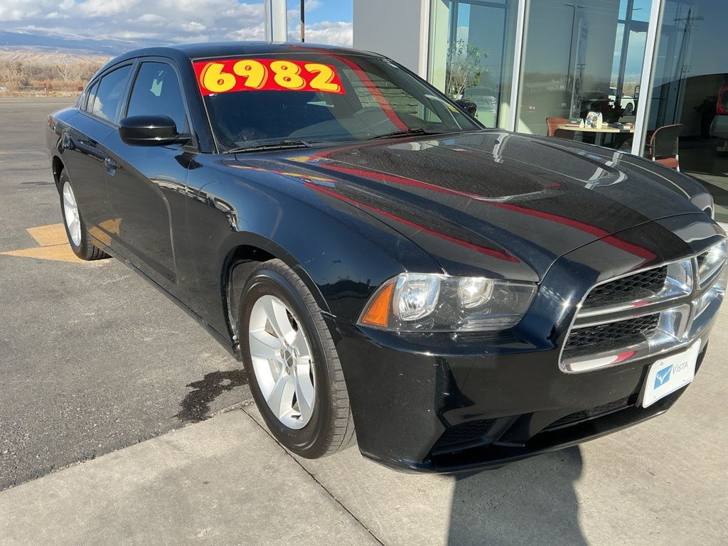 2012 Dodge Charger SE photo 3