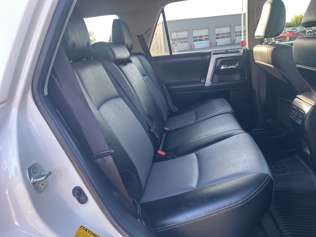 2021 Toyota 4Runner SR5 Premium photo 22