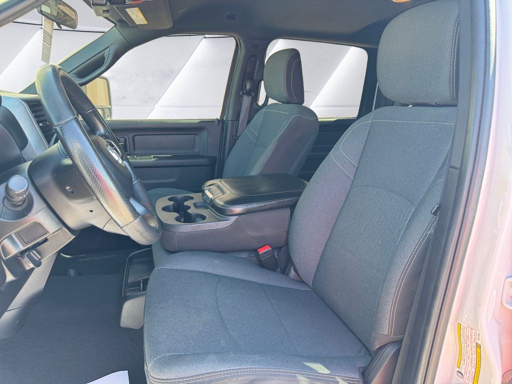 2024 Ram 3500 Tradesman photo 8