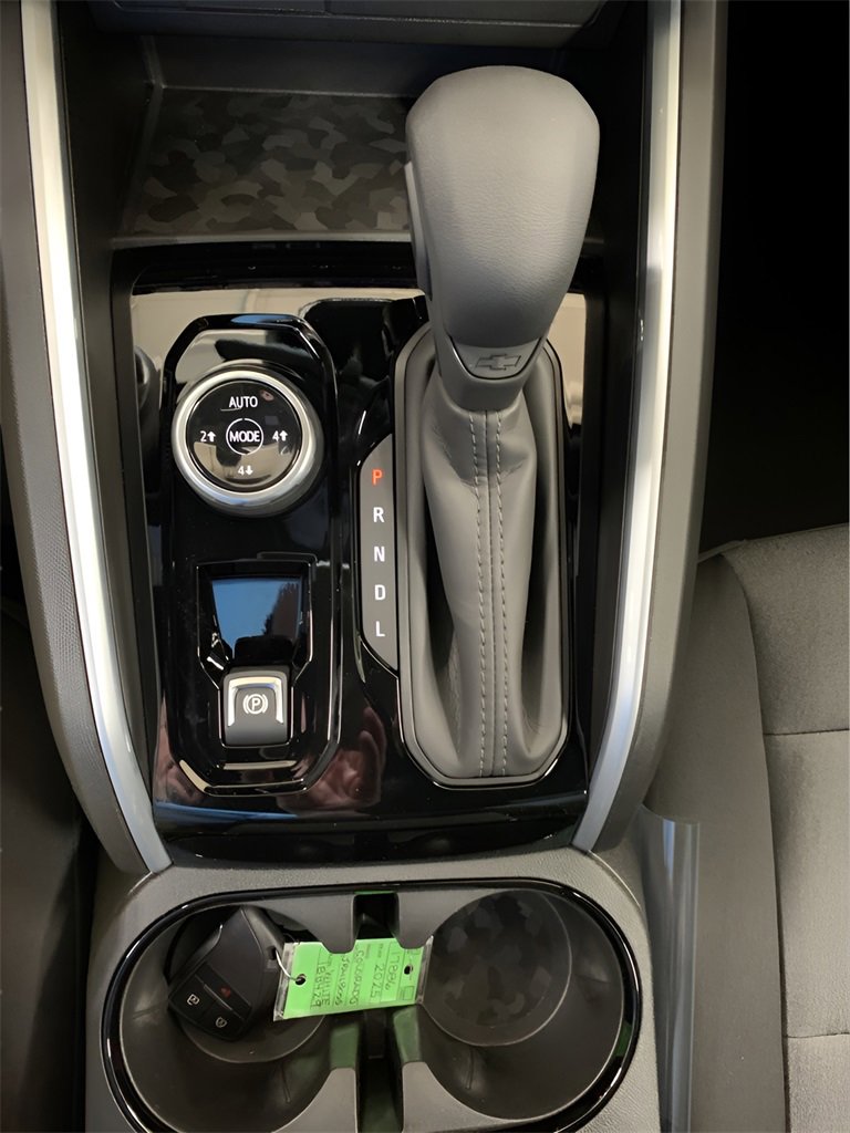2025 Chevrolet Colorado Trail Boss photo 15