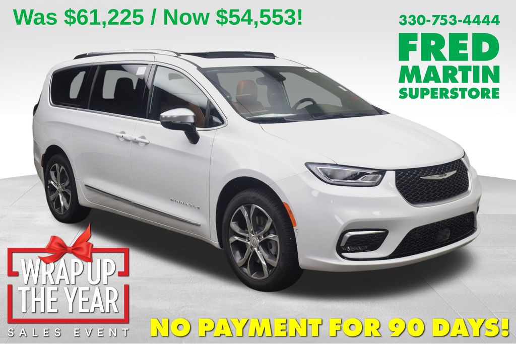 2026 Chrysler Pacifica Pinnacle's photo