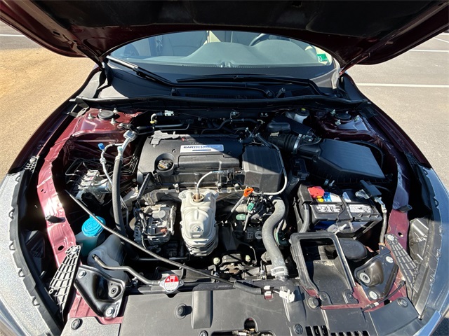 2015 Honda Accord LX photo 32