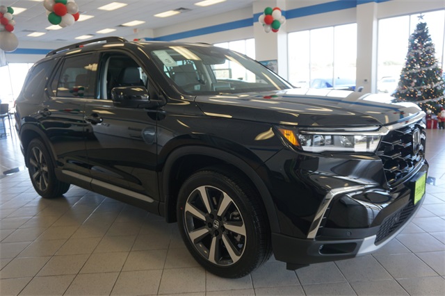 2025 Honda Pilot Touring's photo