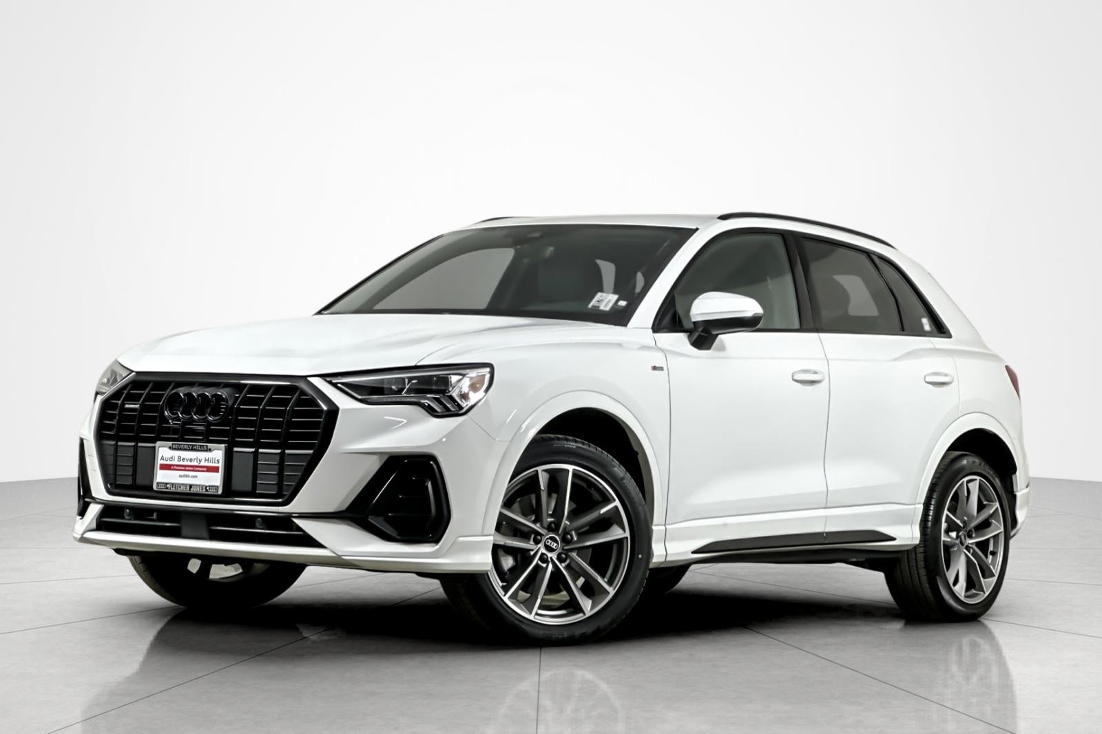 2023 Audi Q3 S Line Premium's photo