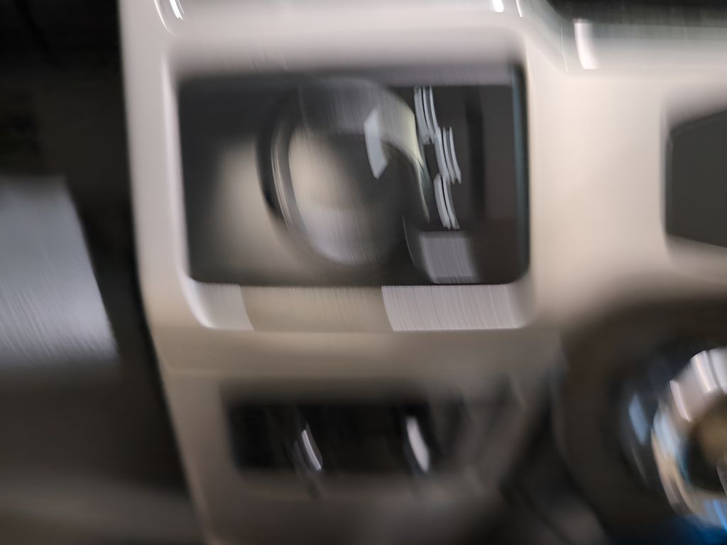2022 Ford F-250 Lariat photo 22