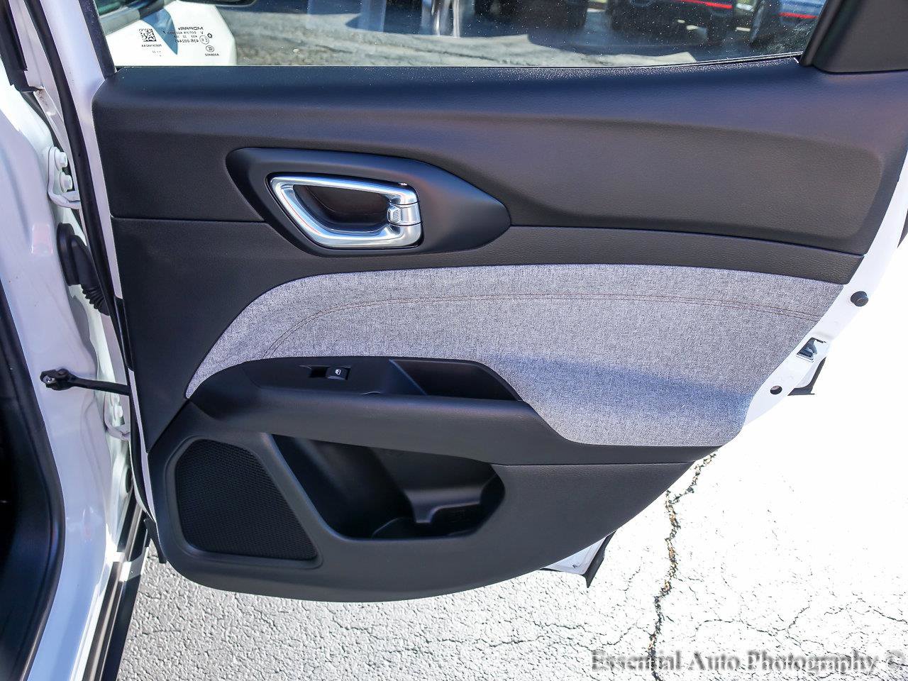 2022 JEEP COMPASS - Image 21