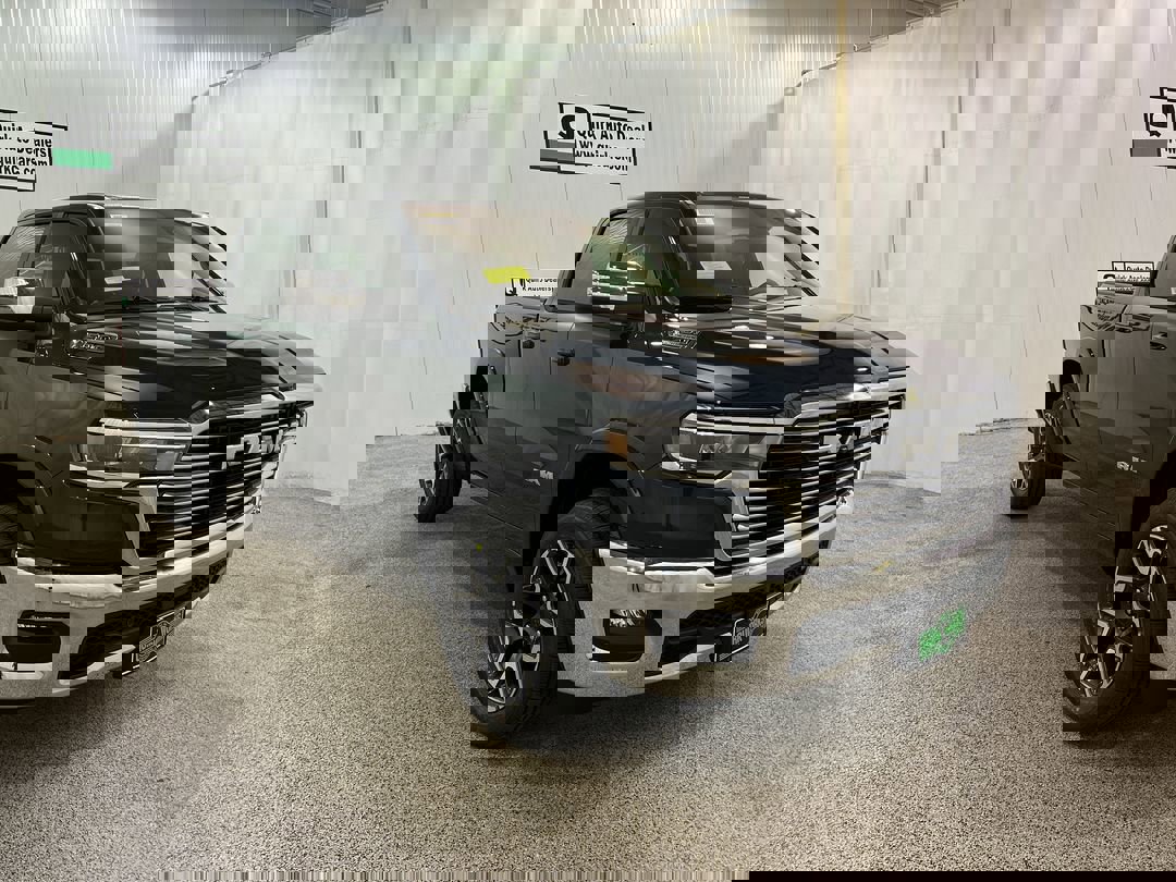 2026 Ram 1500 Laramie photo 3