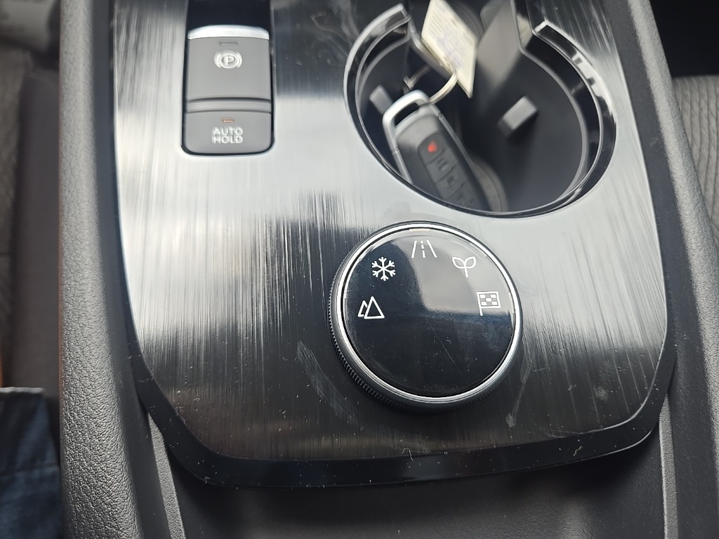 2026 Nissan Rogue SV photo 20