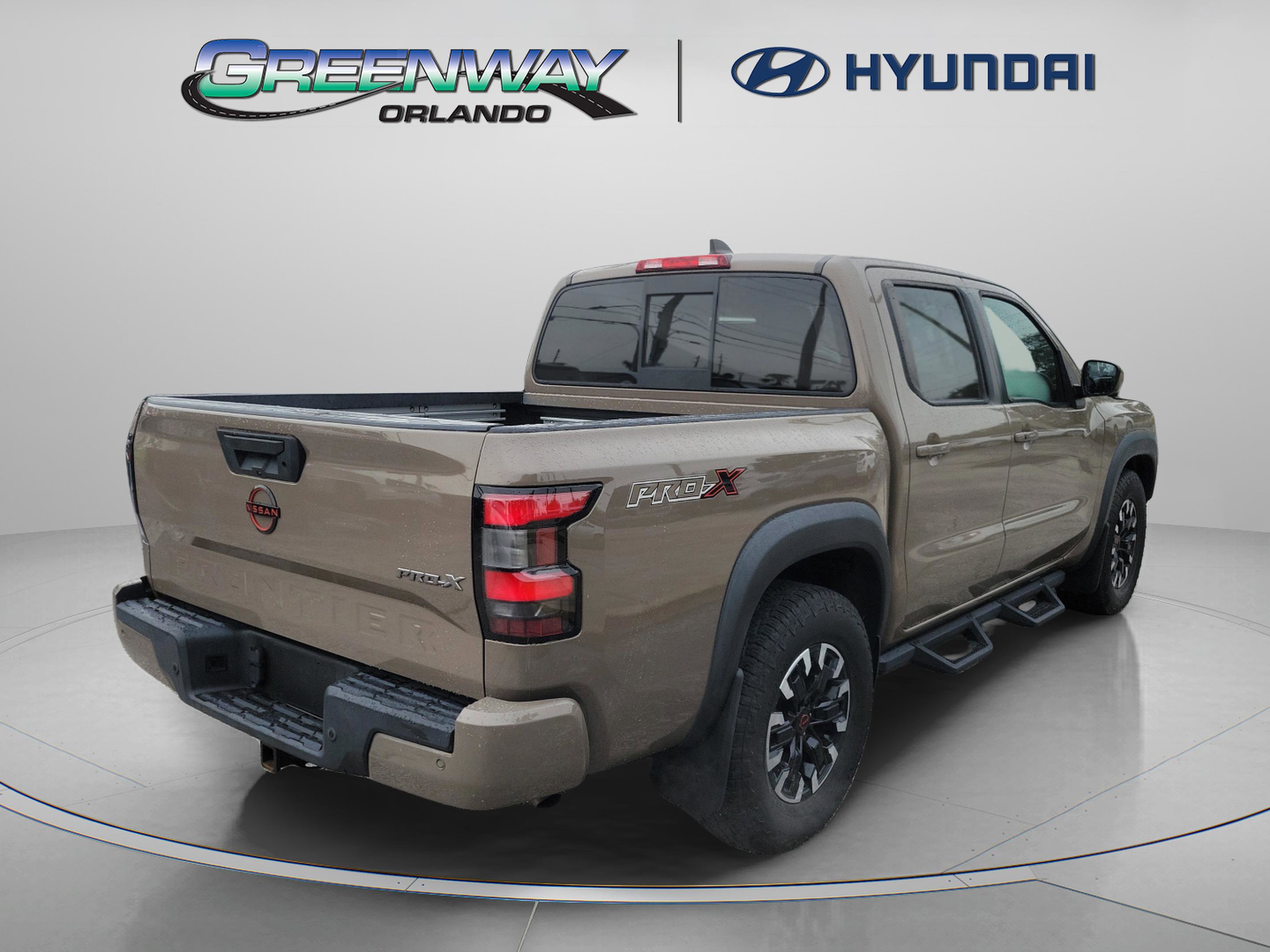 2022 Nissan Frontier PRO-X photo 4