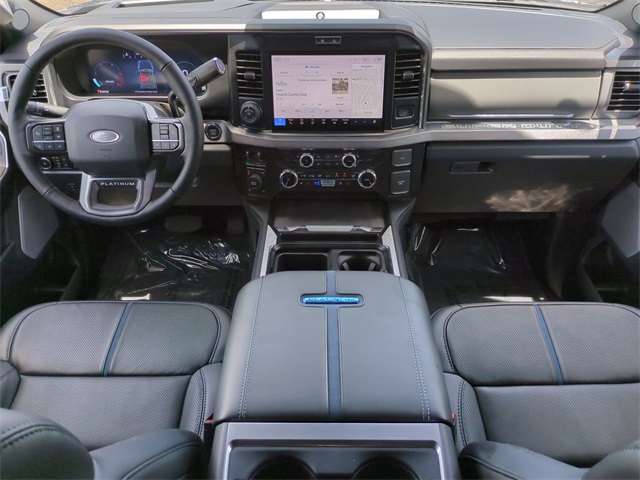 2025 Ford F-350 Platinum photo 14