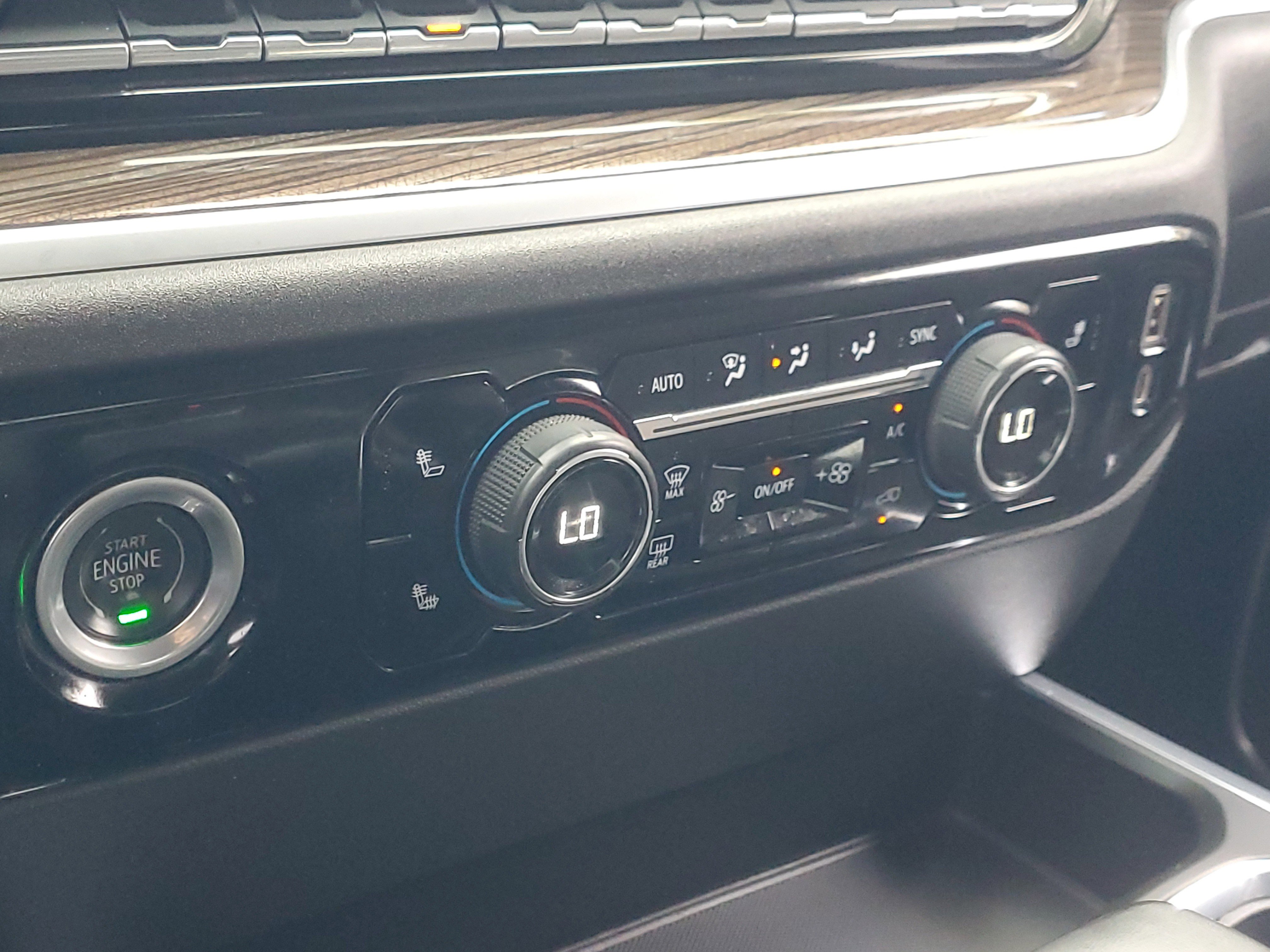 2023 Chevrolet Silverado 1500 RST photo 10