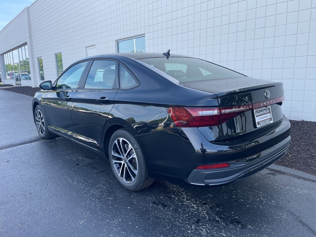 2025 Volkswagen Jetta 1.5T Sport photo 2