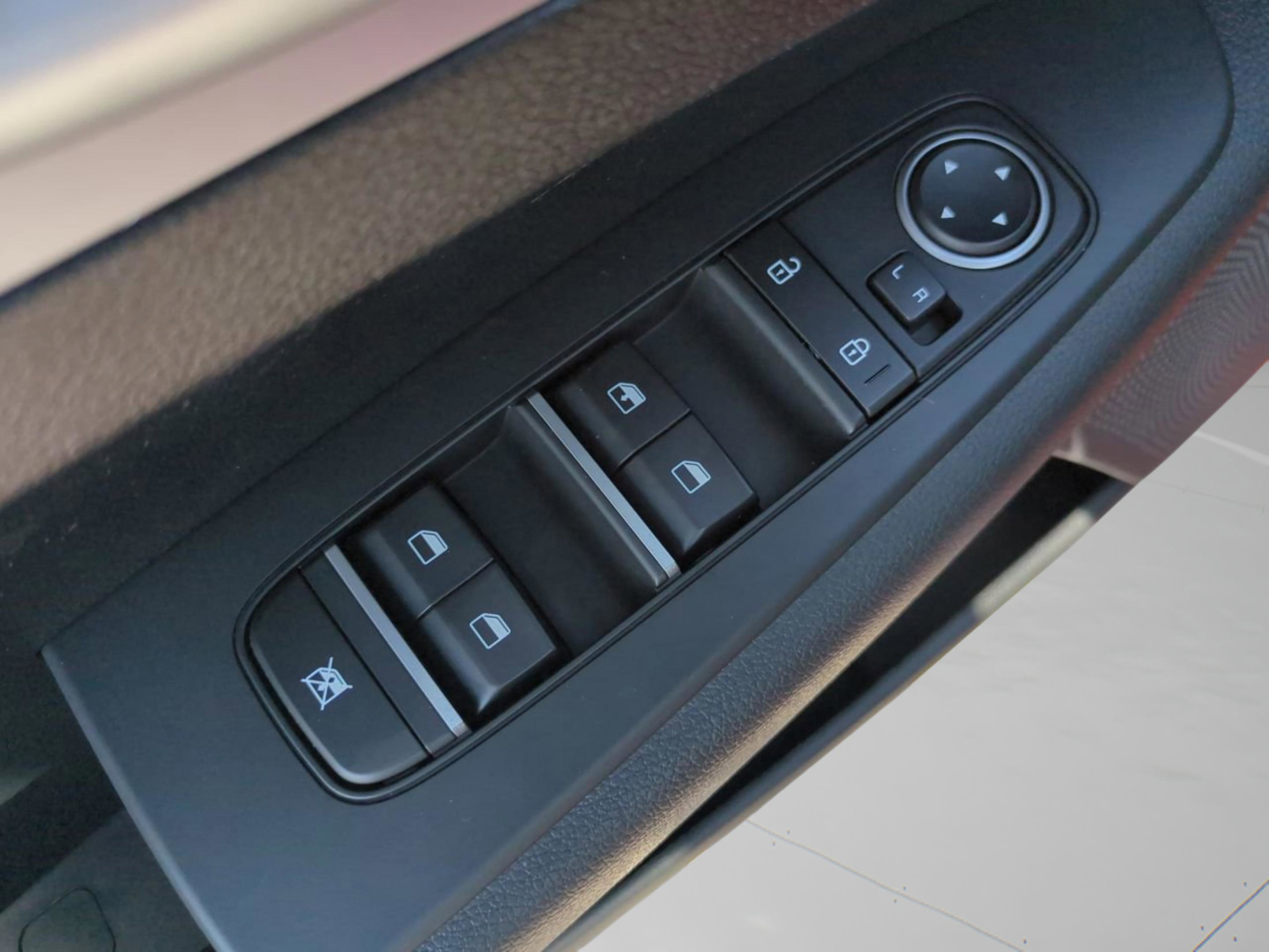 2023 Kia Forte LX photo 22