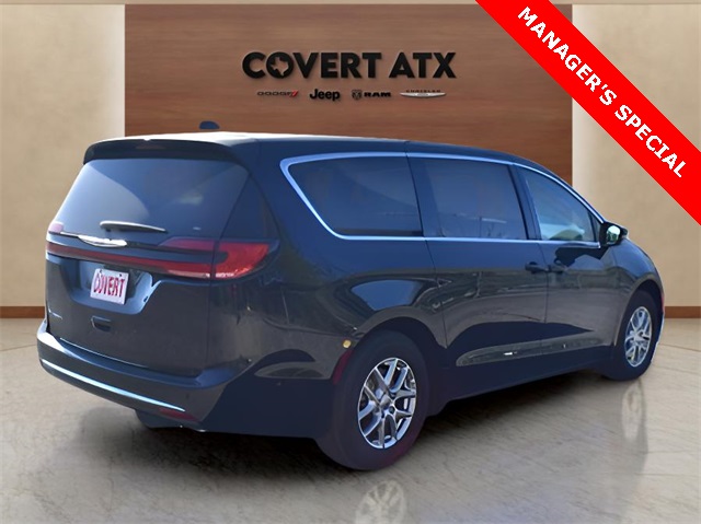 2025 Chrysler Pacifica photo 5