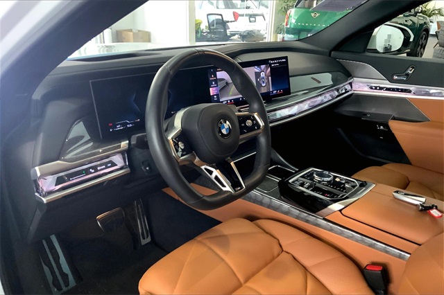 2024 Bmw 740i photo 11
