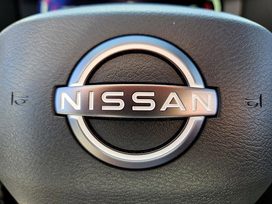2025 Nissan Rogue Platinum photo 27
