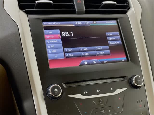 2014 Ford Fusion SE photo 16