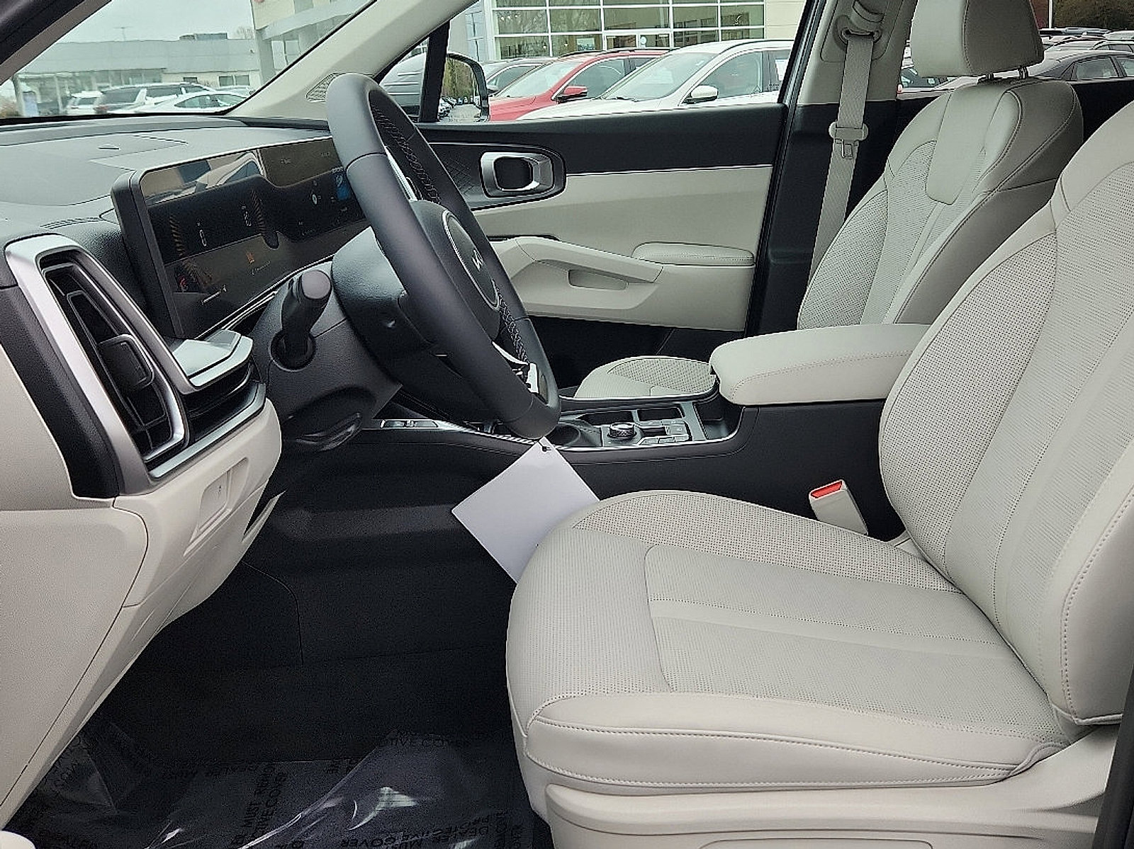 2025 Kia Sorento S photo 9
