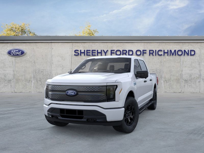 2025 Ford F-150 Lightning XLT photo 3