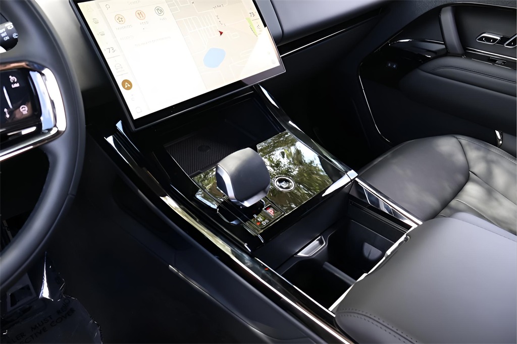 2025 Land Rover Range Rover Sport SE photo 25