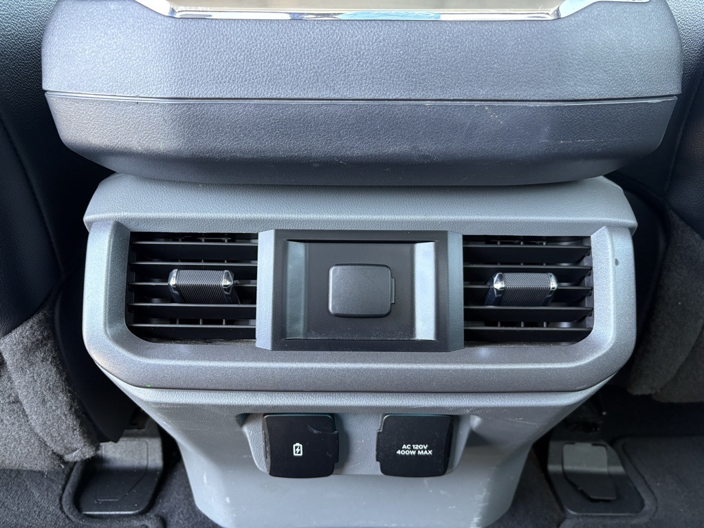 2023 Ford F-150 Lariat photo 23