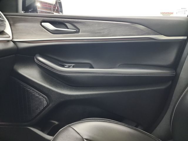 2023 Jeep Grand Cherokee Limited photo 33