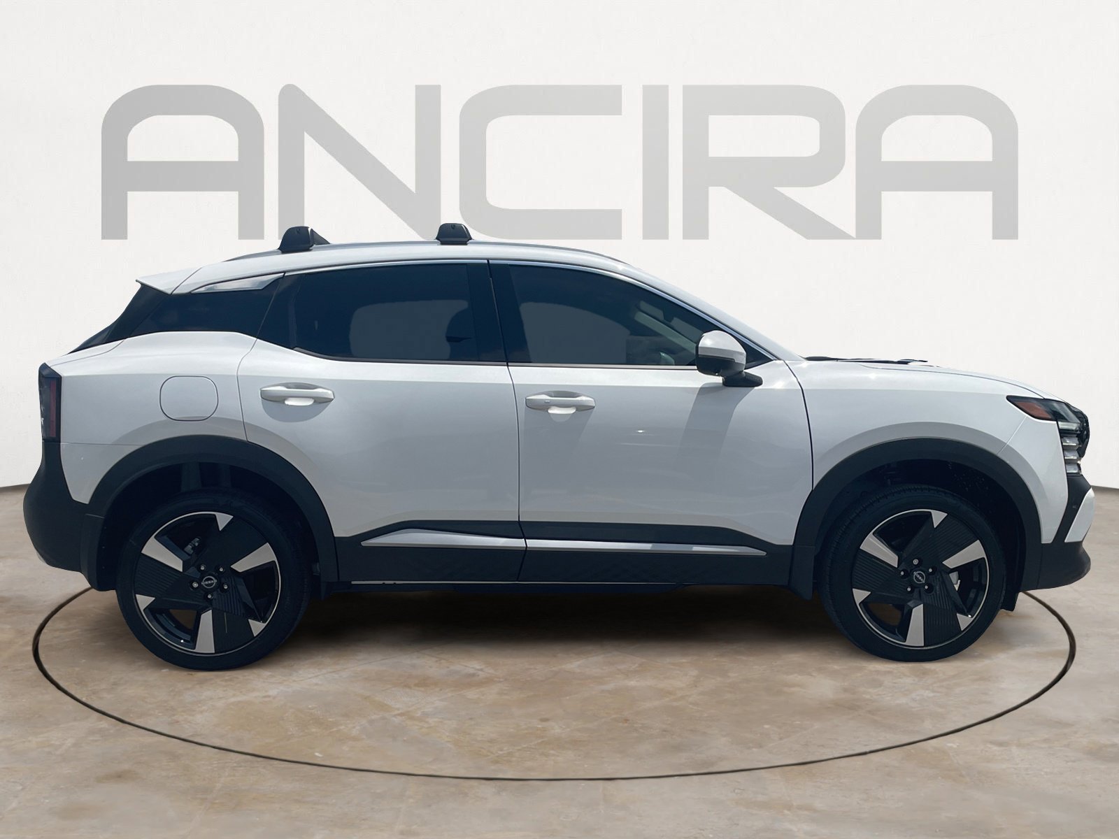 2025 Nissan Kicks SR photo 9
