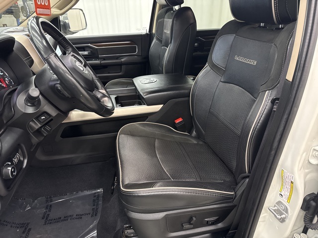 2022 Ram 3500 Laramie photo 4