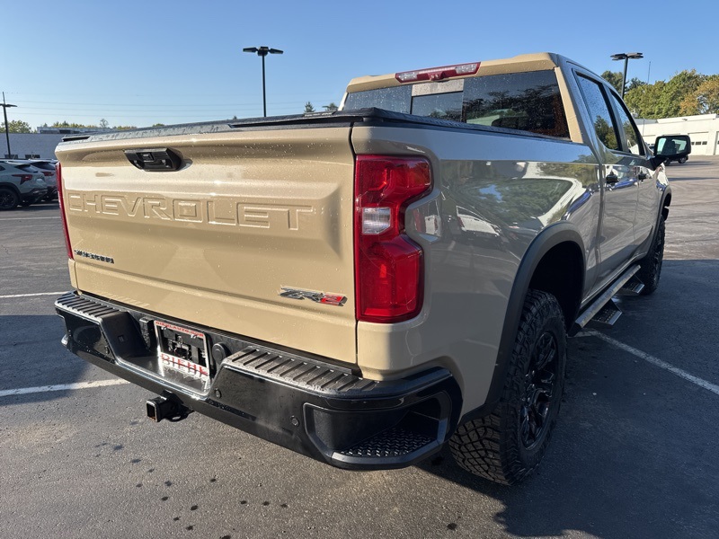 2022 Chevrolet Silverado 1500 ZR2 photo 2
