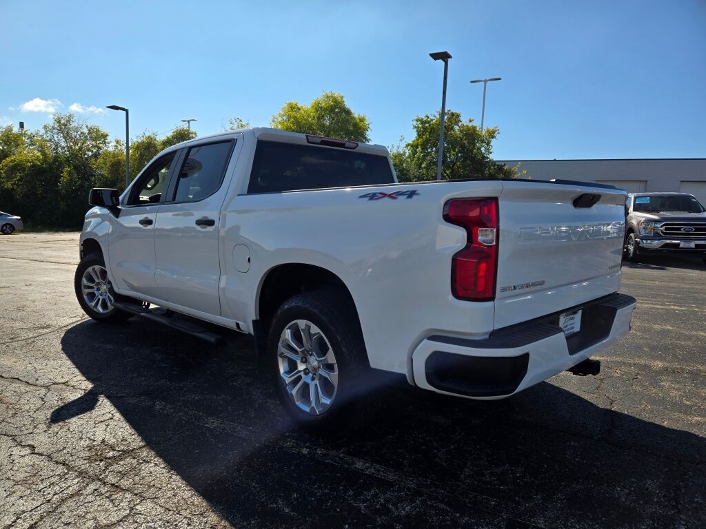 2021 Chevrolet Silverado 1500 Custom photo 12