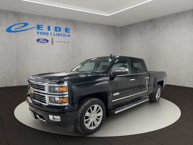 2015 Chevrolet Silverado 1500 High Country photo 2