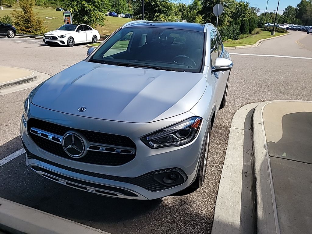 2023 Mercedes Benz GLA 250 photo 2