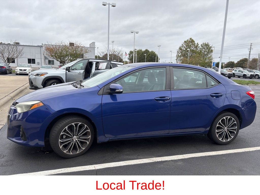 2014 Toyota Corolla S photo 2
