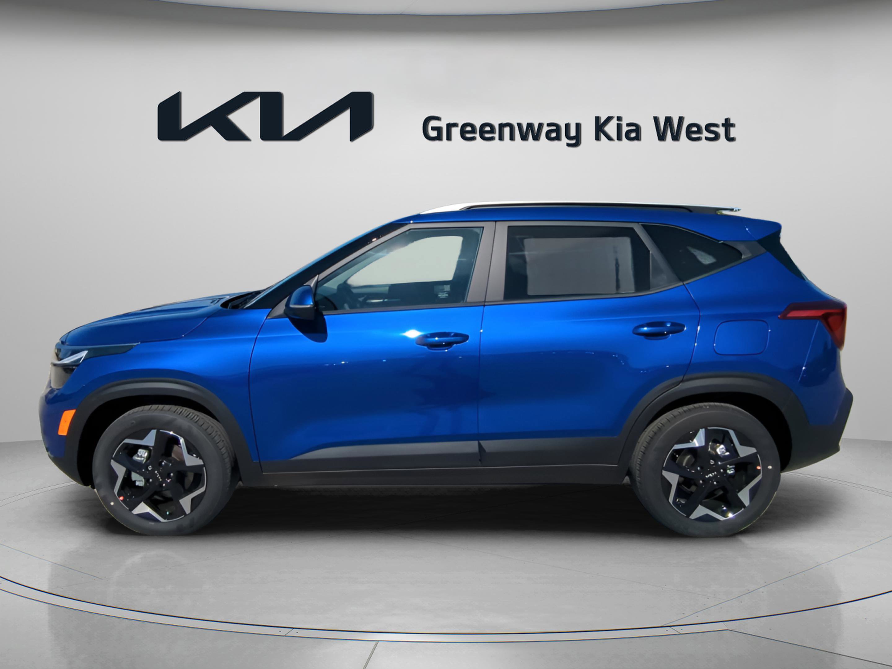 2026 Kia Seltos S photo 2