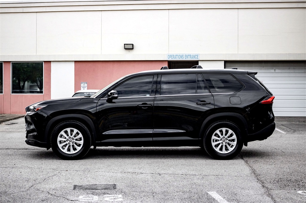 2024 Toyota Grand Highlander XLE photo 8