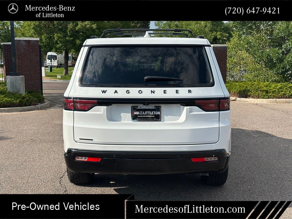 2023 Jeep Wagoneer Series II photo 2