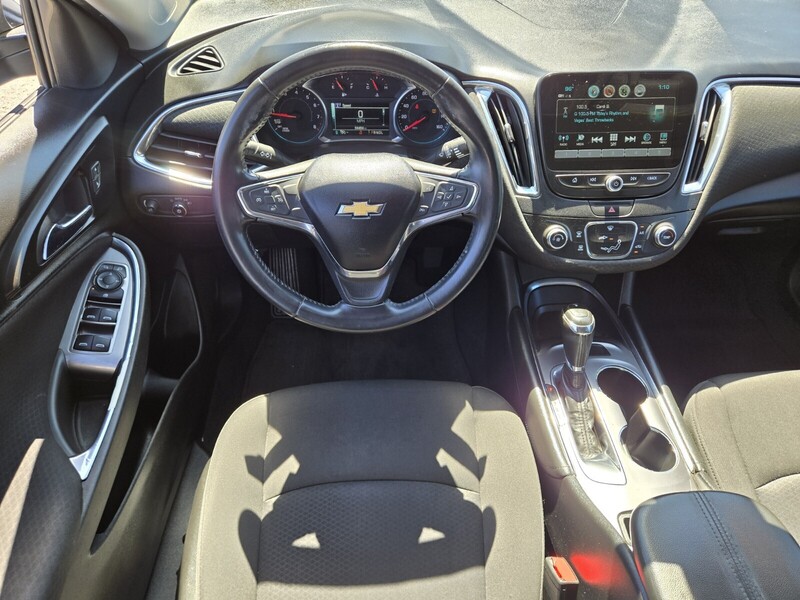 2018 Chevrolet Malibu 1LT photo 9