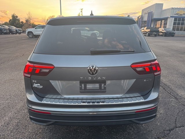 2022 Volkswagen Tiguan SE photo 2