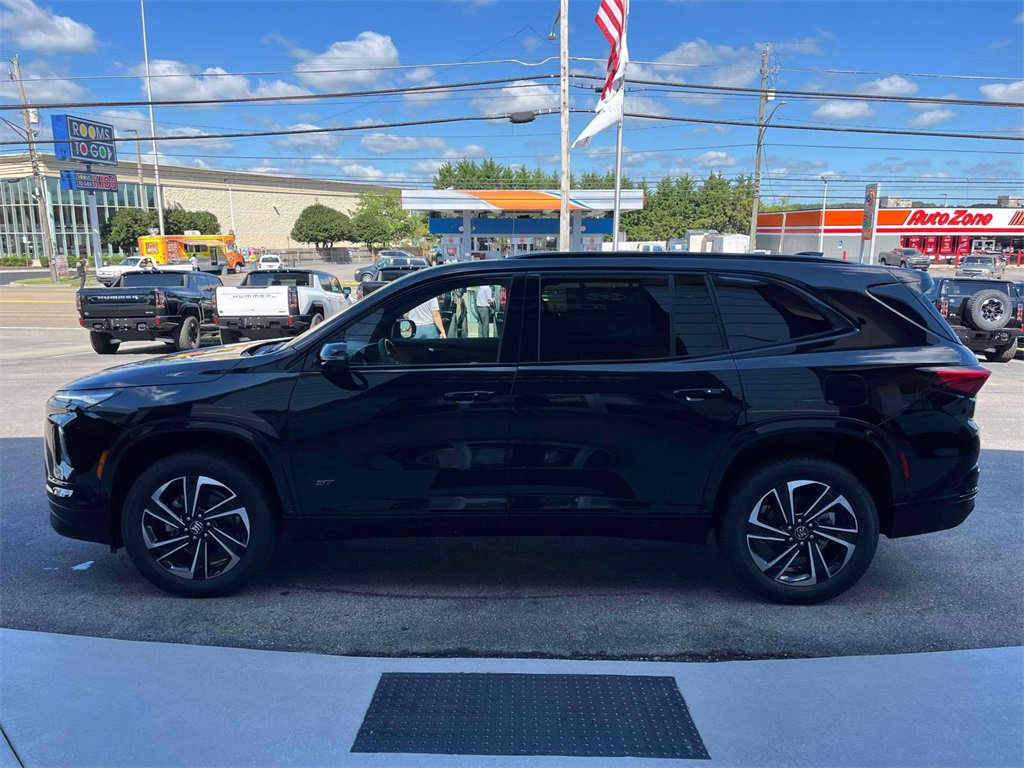 2026 Buick Enclave Sport Touring photo 4