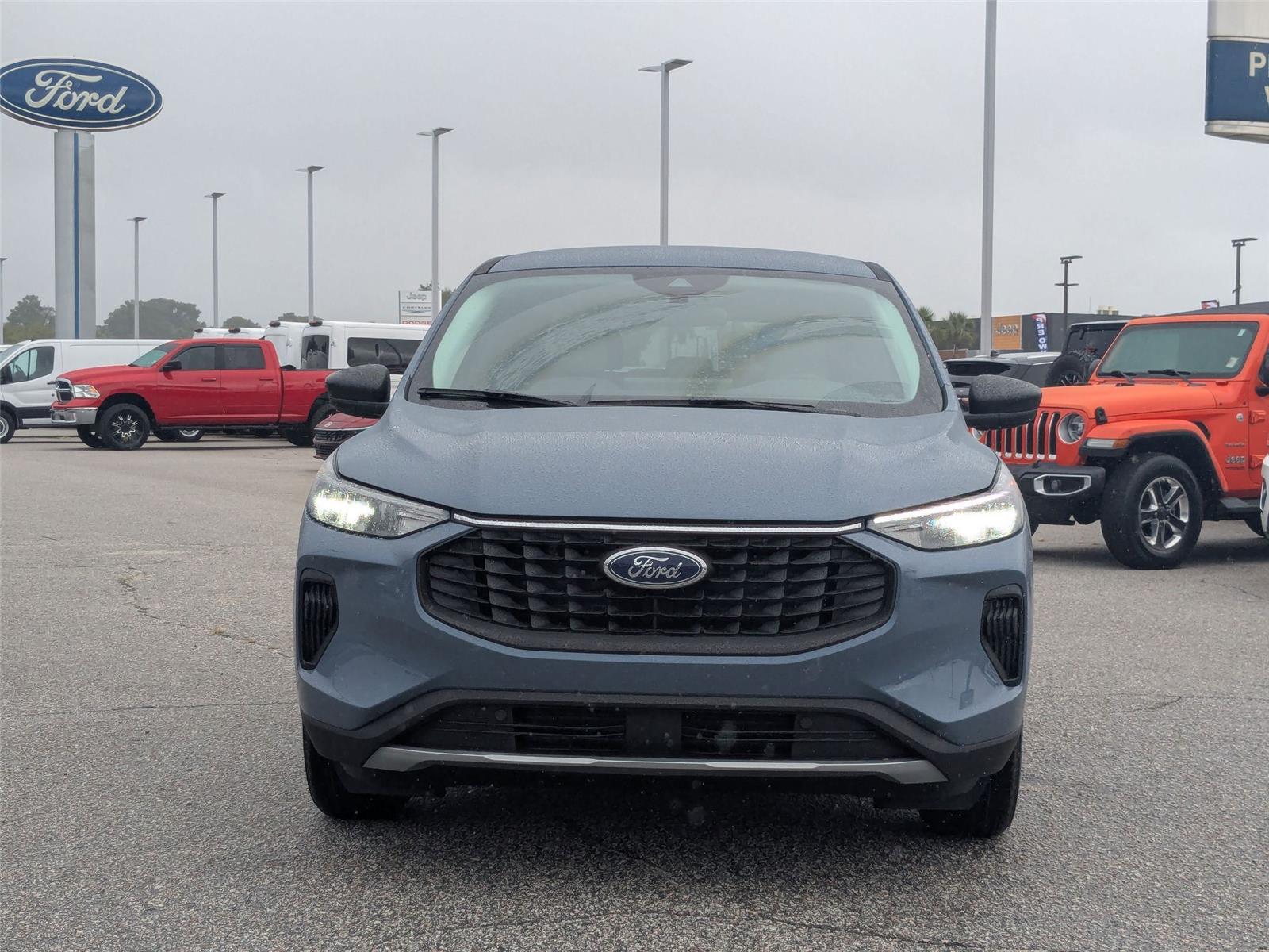 2026 Ford Escape Active photo 2