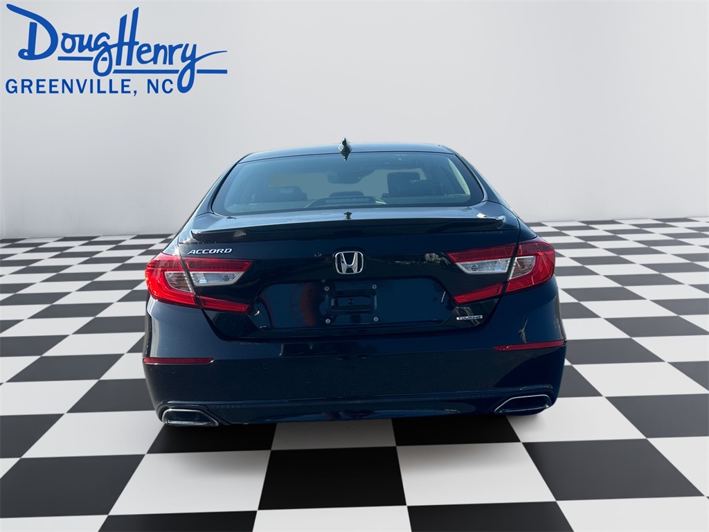 2018 Honda Accord Touring 1.5T photo 3