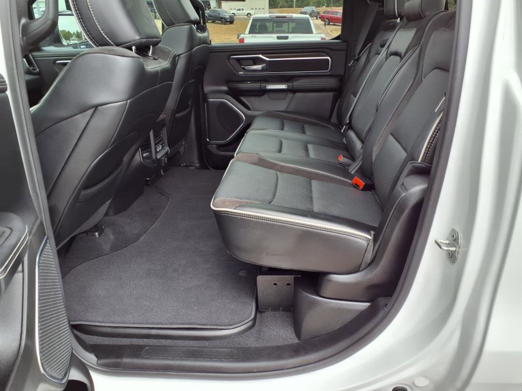 2025 Ram 1500 Laramie photo 17