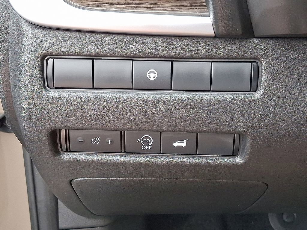 2024 Nissan Rogue Platinum photo 24